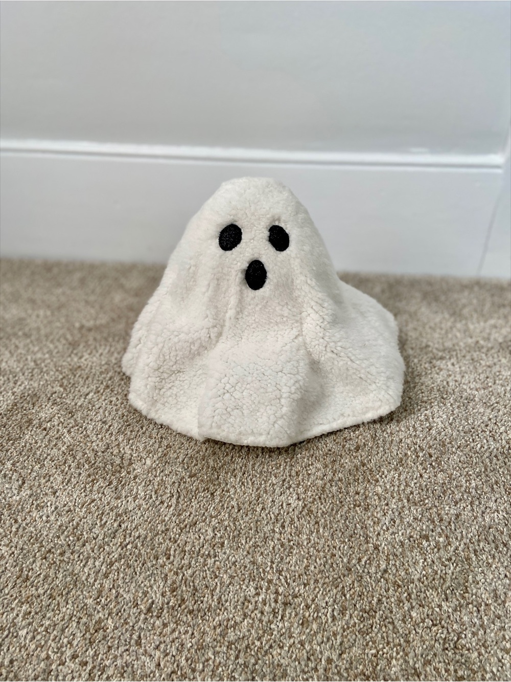Sherpa Ghost Halloween Plush Decor Michaels EUC